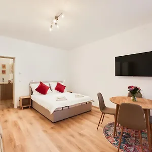 Apartamento Malixa - In The Heart Of Next To Metro, Viena